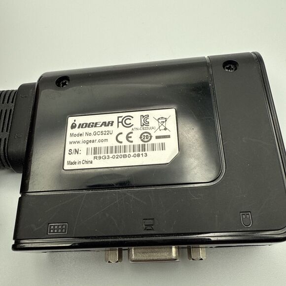 IOGEAR GCS22U 2-Port USB KVM Switch with Cables and Remote - Picture 4 of 6